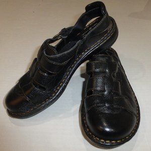 B.O.C Born Black Fisherman Buckle Strap Sandals 6